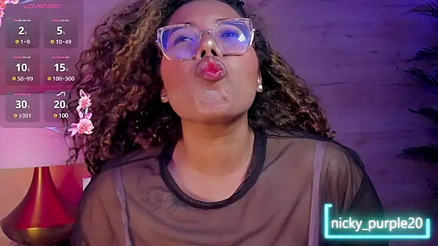  nickypurple  online show from 24, 1, 2025