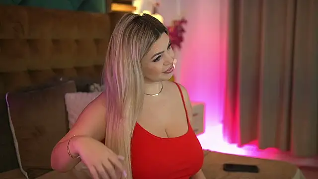 SophieBoobsX online show from 26, 11, 2025