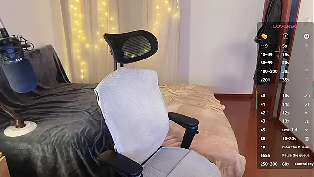 Snapshot of liliwang03 chatting on 19, 1, 2026 liliwang03 online show from 19, 1, 2026