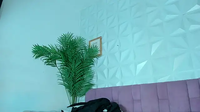 Hellen Sky online show from 22, 10, 2025