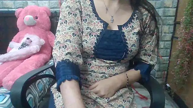 Sexy iknoor online show from 15, 3, 2025