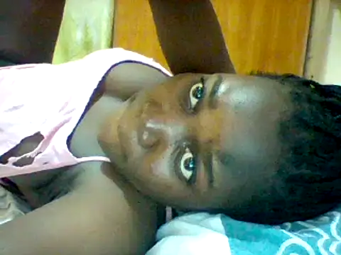 Snapshot of Alessandrajenna chatting on 5, 3, 2025 Alessandrajenna online show from 5, 3, 2025