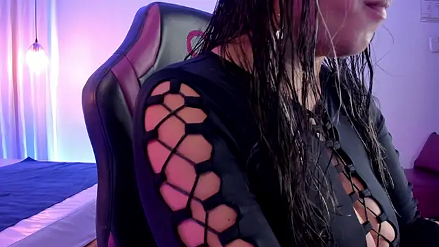 BonnieBad01 online show from 26, 2, 2025