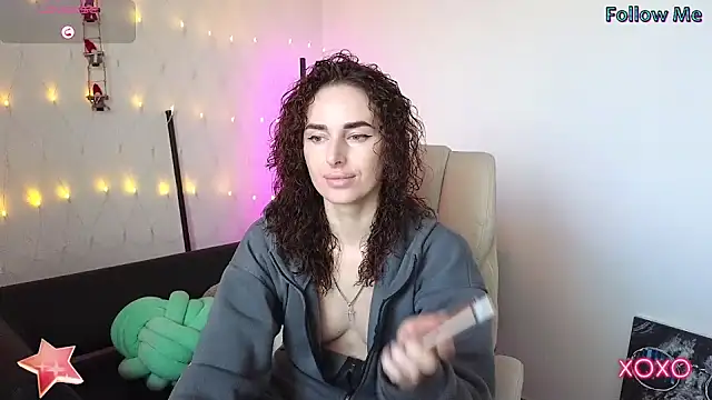 xx adrihanna xx online show from 7, 2, 2025