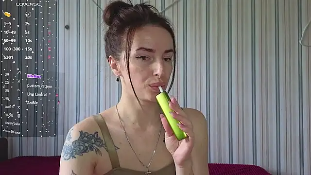Snapshot of xx_adrihanna_xx chatting on 17, 6, 2026 xx adrihanna xx online show from 17, 6, 2026