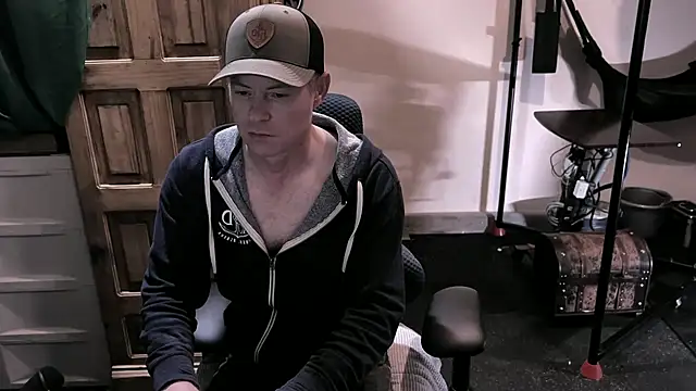 Snapshot of GymyXY chatting on 7, 3, 2025 GymyXY online show from 7, 3, 2025