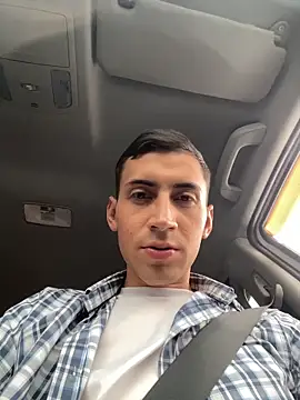 Snapshot of vpn1000 chatting on 4, 12, 2025 vpn1000 online show from 4, 12, 2025