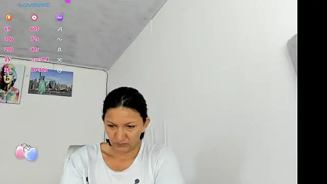 Snapshot of Angelblue_ chatting on 26, 1, 2025 Angelblue online show from 26, 1, 2025