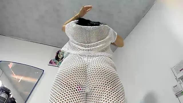 Snapshot of Angelblue_ chatting on 19, 9, 2025 Angelblue online show from 19, 9, 2025