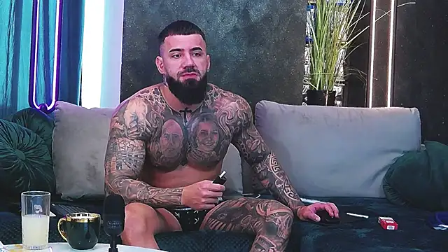 masterkingofmusclee online show from 7, 1, 2025
