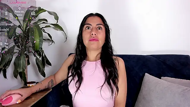 Snapshot of im_amber chatting on 13, 10, 2025 im amber online show from 13, 10, 2025