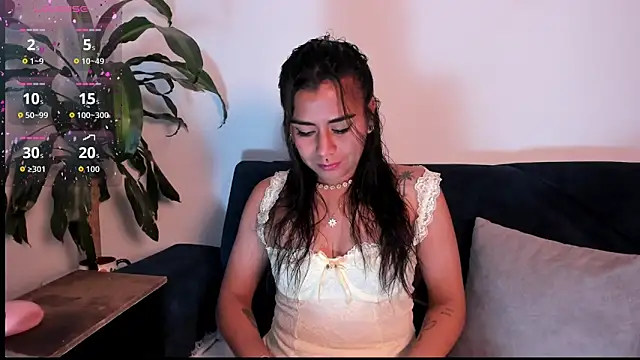 Snapshot of im_amber chatting on 18, 11, 2025 im amber online show from 18, 11, 2025