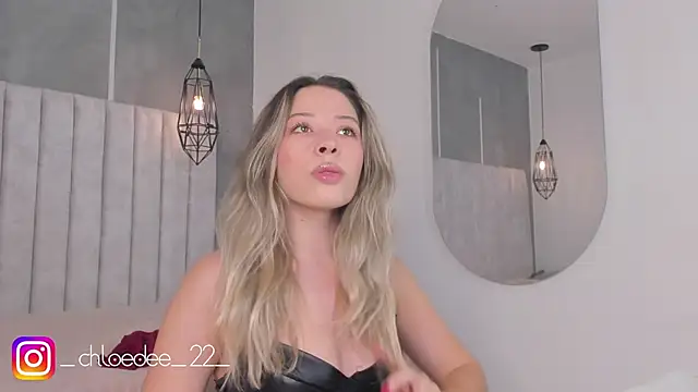 chloe d online show from 3, 2, 2025