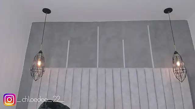 chloe d online show from 13, 2, 2025