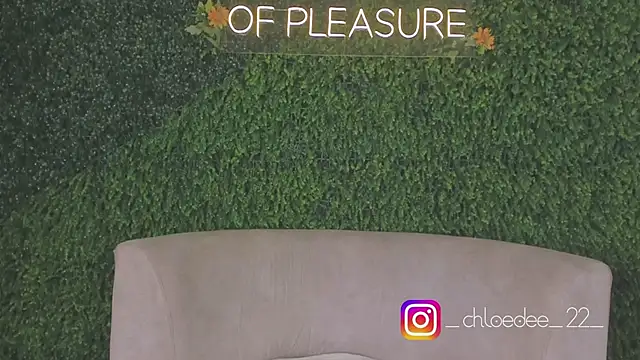 chloe d online show from 9, 10, 2025