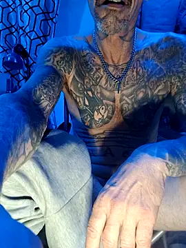 deepstroker42071 online show from 23, 11, 2025