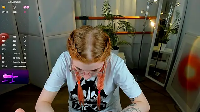 Snapshot of Mira__Blush chatting on 23, 1, 2025 Mira Blush online show from 23, 1, 2025