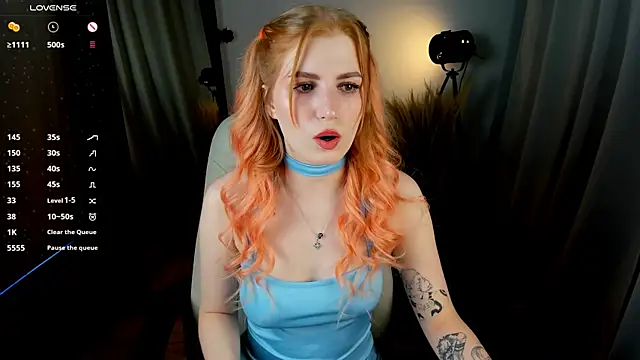 Snapshot of Mira__Blush chatting on 15, 2, 2025 Mira Blush online show from 15, 2, 2025