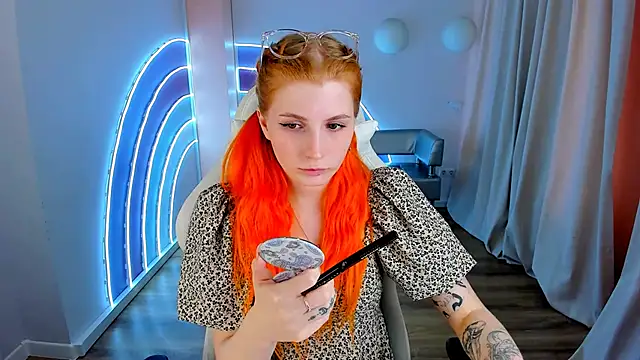 Snapshot of Mira__Blush chatting on 28, 2, 2025 Mira Blush online show from 28, 2, 2025