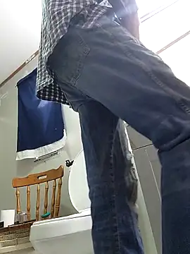 Snapshot of Bi_curious86 chatting on 6, 2, 2026 Bi curious86 online show from 6, 2, 2026