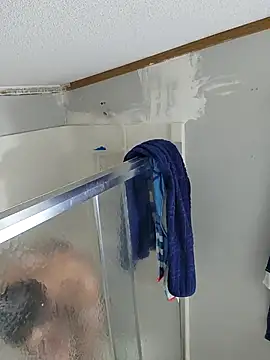 Snapshot of Bi_curious86 chatting on 25, 2, 2026 Bi curious86 online show from 25, 2, 2026