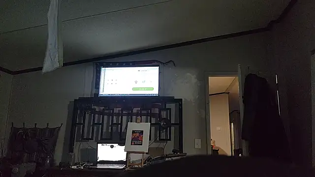 Snapshot of Bi_curious86 chatting on 2, 3, 2026 Bi curious86 online show from 2, 3, 2026