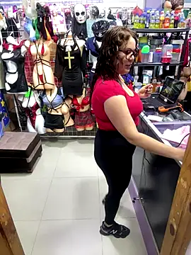 ROSALIALUCY online show from 20, 10, 2025