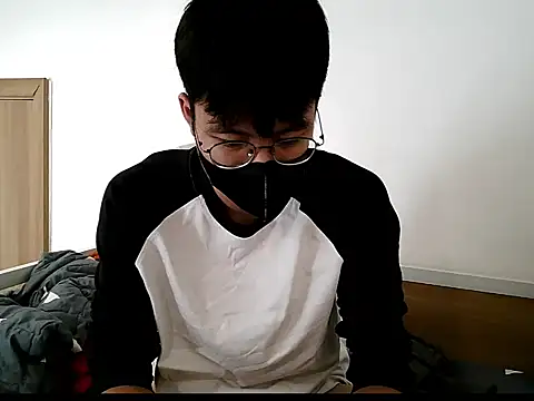 Gwencloudy online show from 18, 10, 2025