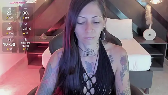 Snapshot of dark_gotica chatting on 9, 6, 2026 dark gotica online show from 9, 6, 2026