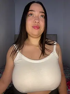 MissPerlaa online show from 28, 12, 2024