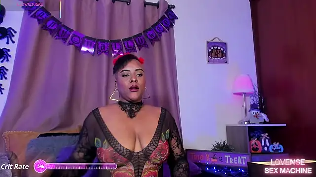 Snapshot of DianaBrownXX chatting on 16, 10, 2025 DianaBrownXX online show from 16, 10, 2025
