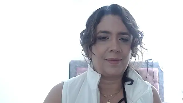 Snapshot of Victoria_meester chatting on 10, 6, 2026 Victoria meester online show from 10, 6, 2026