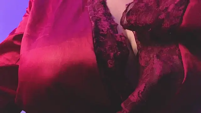 dolly zoe online show from 3, 3, 2026