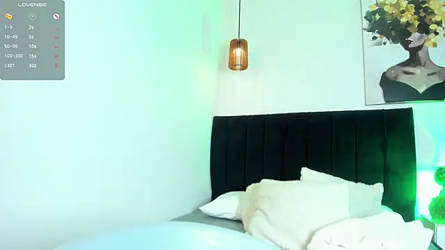 dolly zoe online show from 11, 4, 2026