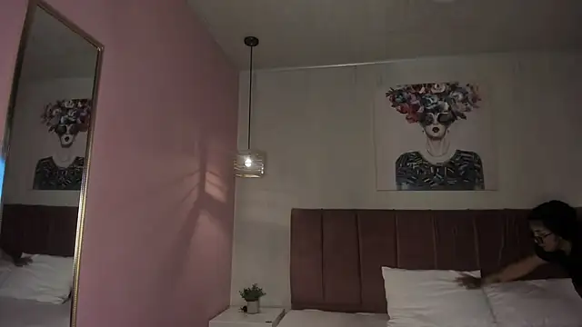 ayshel   online show from 20, 12, 2025