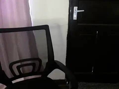 Snapshot of savage_laura chatting on 5, 2, 2026 savage laura online show from 5, 2, 2026