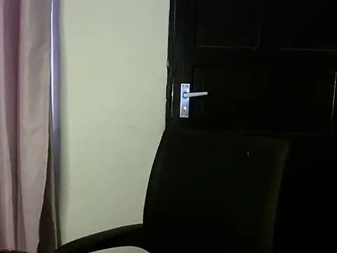 Snapshot of savage_laura chatting on 23, 2, 2026 savage laura online show from 23, 2, 2026