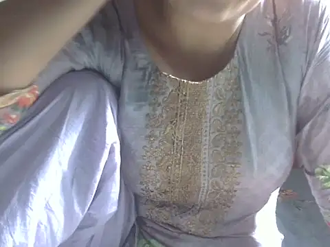 Snapshot of shekira99 chatting on 24, 4, 2026 shekira99 online show from 24, 4, 2026
