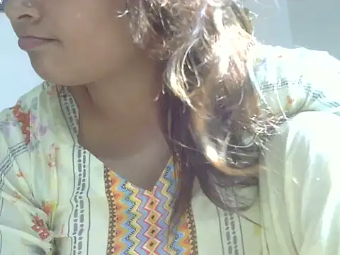 Snapshot of shekira99 chatting on 26, 4, 2026 shekira99 online show from 26, 4, 2026