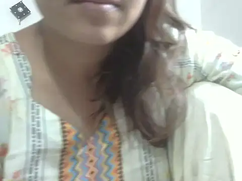 Snapshot of shekira99 chatting on 28, 4, 2026 shekira99 online show from 28, 4, 2026