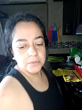 lucia vonne  online show from 4, 11, 2025