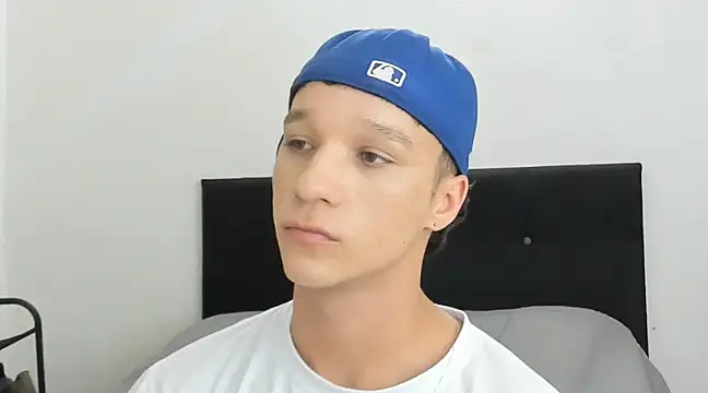 angelcortes online show from 30, 12, 2024