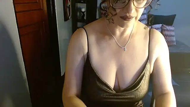 Snapshot of MATURETOPASIO chatting on 1, 2, 2026 MATURETOPASIO online show from 1, 2, 2026