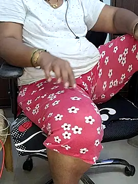 yours-kavaya online show from 3, 11, 2025