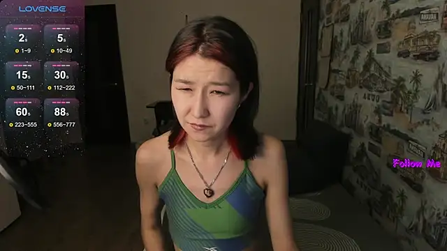 Snapshot of LeyylaStoone chatting on 13, 11, 2025 LeyylaStoone online show from 13, 11, 2025