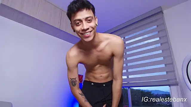 Esteban Knight online show from 15, 10, 2025