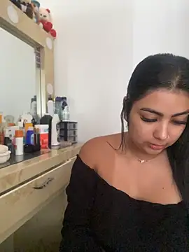 NatashaBrown12 online show from 8, 5, 2026
