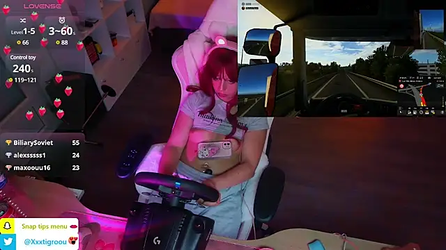 PetiteAngel666 online show from 6, 1, 2025