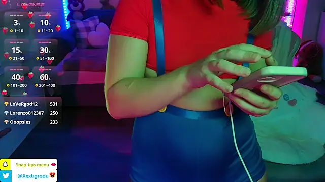 PetiteAngel666 online show from 8, 1, 2025