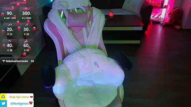 PetiteAngel666 online show from 9, 1, 2025